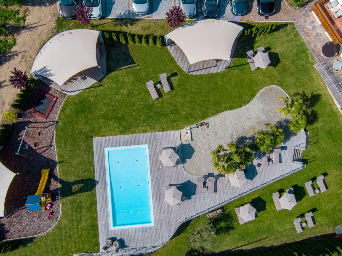Отель Landsitz Stroblhof Тироло Экстерьер фото
